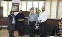 مدیر کل آموزش فنی و حرفه ای استان اصفهان از محبوبه صفاری بازنشسته اداره کل تجلیل کرد
